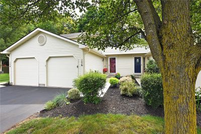 176 Courtshire Lane, Townhouse with 2 bedrooms, 1 bathrooms and null parking in Penfield NY | Image 1