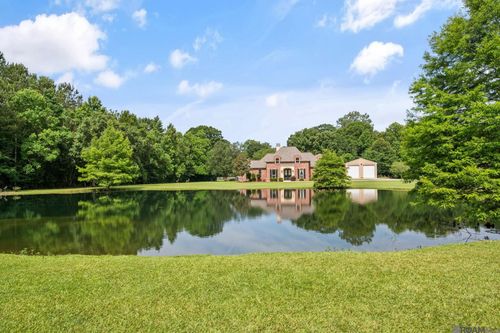 23247 Greenwell Springs Rd, Greenwell Springs, LA, 70739-6036 | Card Image