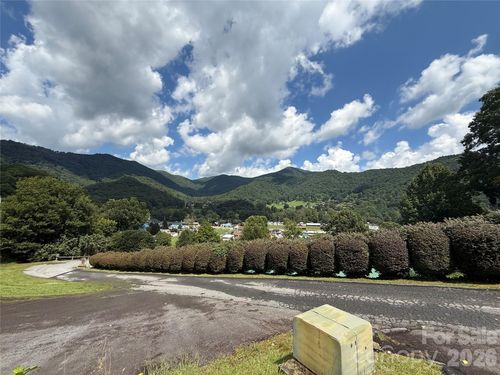 10-10 Lewis Ln, Maggie Valley, NC, 28751-8620 | Card Image