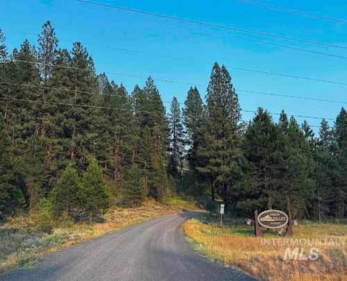 26 Meadow Dr, New Meadows, ID, 83654 | Card Image