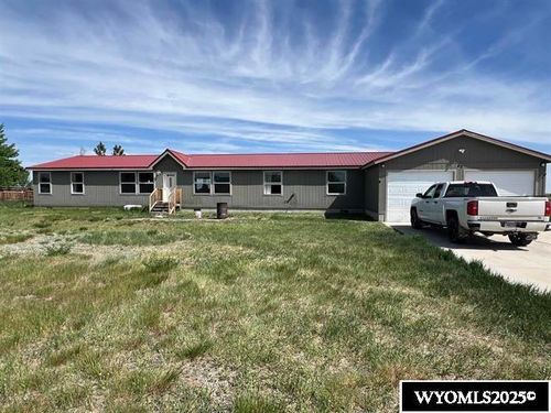 42 Valley Dr, Mountain View, WY, 82939-5247 | Card Image