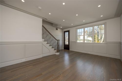 a-7 Victoria Ln, Yonkers, NY, 10701-5315 | Card Image