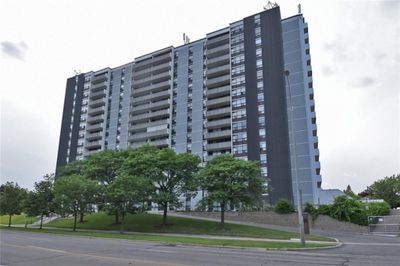 1610 - 2055 Upper Middle Rd, Condo with 2 bedrooms, 1 bathrooms and 2 parking in Burlington ON | Image 2