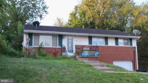 436 Esther Ave, New Kensington, PA, 15068-4732 | Card Image