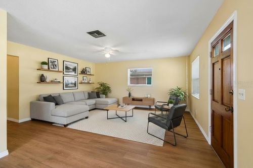6706 S Mascotte St, TAMPA, FL, 33616-1323 | Card Image