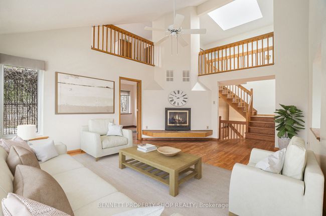 108 Mohill Cres, House other with 2 bedrooms, 3 bathrooms and 6 parking in Dunrobin ON | Image 5