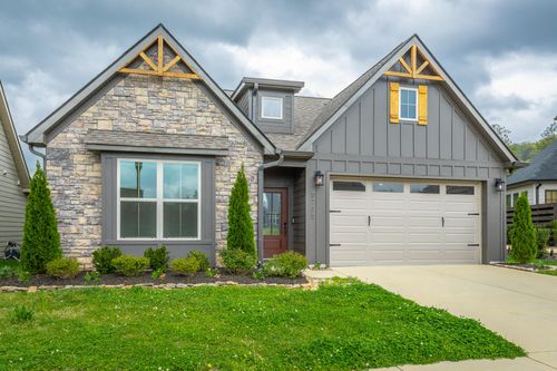 5735 Acadia Dr, Chattanooga, TN, 37415-6988 | Card Image