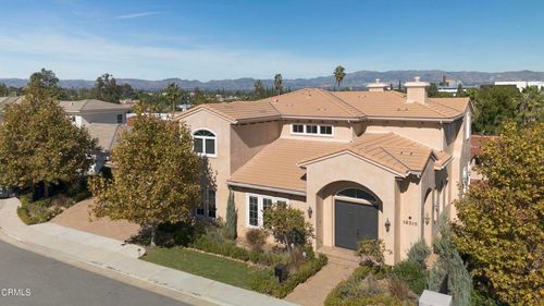 18315 Columbus Cir, Tarzana, CA, 91356 | Card Image