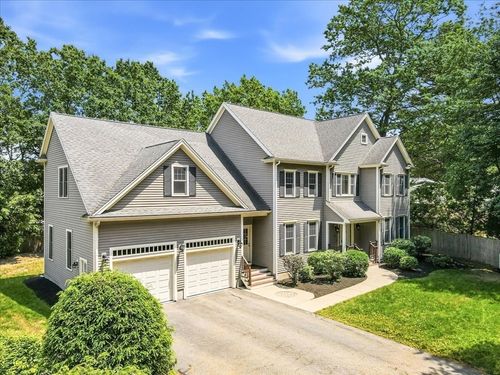 29 Brastow Dr, Medfield, MA, 02052-1537 | Card Image
