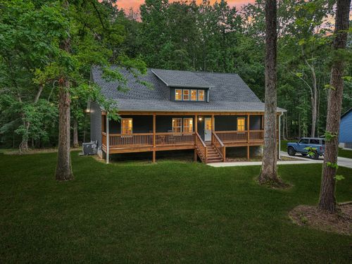 122 Deerwood Ct, Dickson, TN, 37055-4302 | Card Image