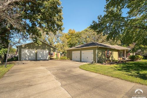 835 Locust Street, Lawrence, KS, 66044 | Card Image