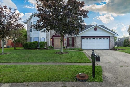 6864 Deer Ridge Dr, Huber Heights, OH, 45424-1250 | Card Image