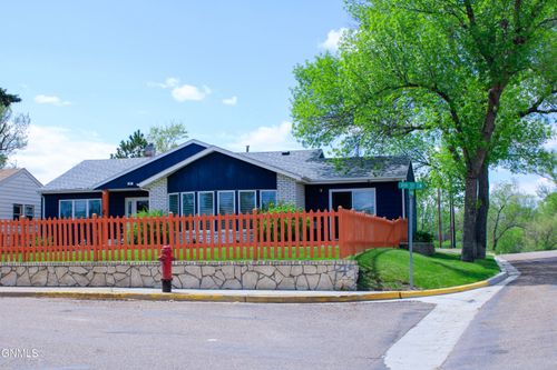 101 4th St Sw, Watford City, ND, 58854-7131 | Card Image