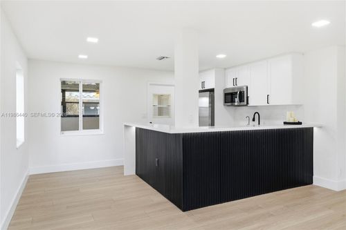 921 N 32nd Ave, Hollywood, FL, 33021-5518 | Card Image