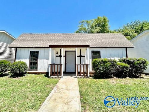 4216 Chalet Cir Nw, Huntsville, AL, 35810-4005 | Card Image