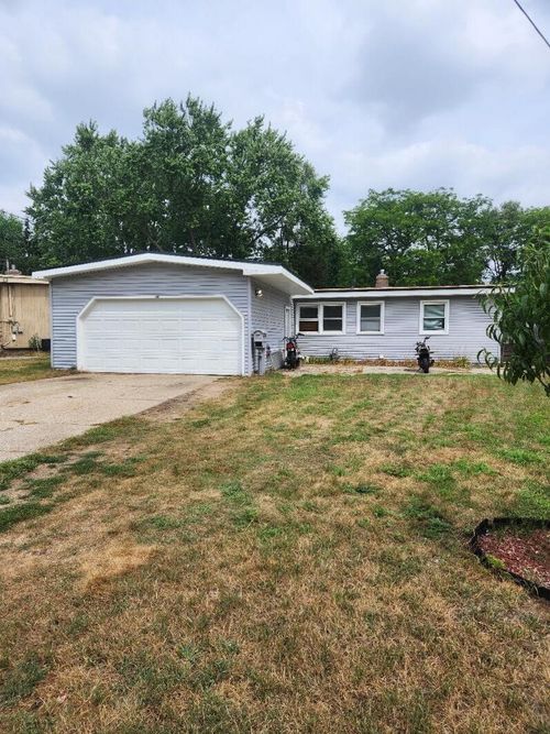1029 Ariebill St Sw, Wyoming, MI, 49509-3921 | Card Image