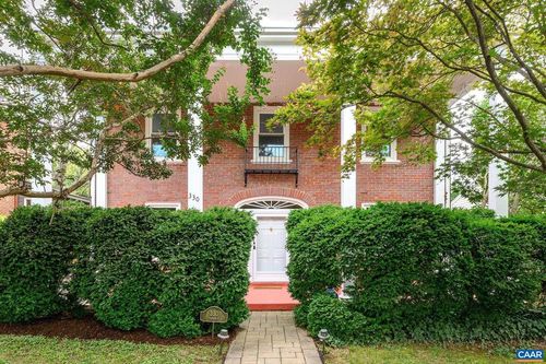330 Parkway St, CHARLOTTESVILLE, VA, 22902-4631 | Card Image