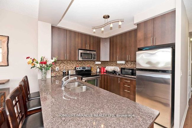 412 - 9235 Jane St, Condo with 2 bedrooms, 2 bathrooms and 1 parking in Vaughan ON | Image 18