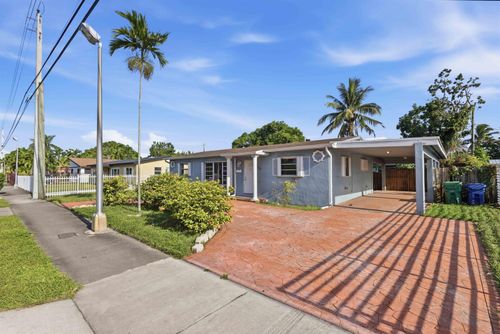 980 Nw 183rd Street, Miami Gardens, FL, 33169 | Card Image
