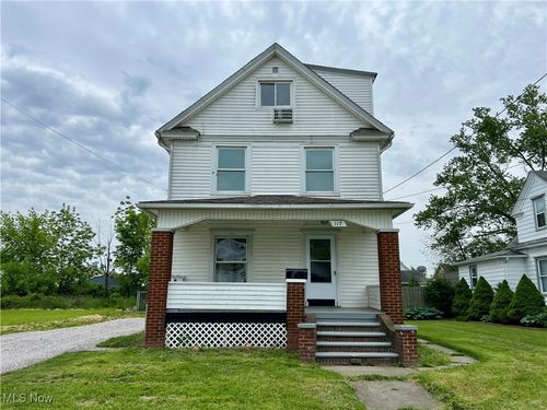 117 W 29th St, Lorain, OH, 44055-1107 | Card Image