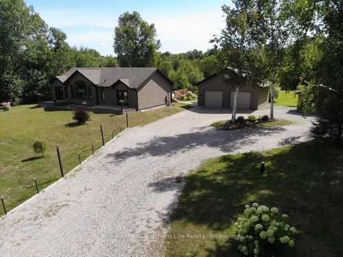 1033 Evansville Dr, Sturgeon Falls, ON, P2B2K6 | Card Image