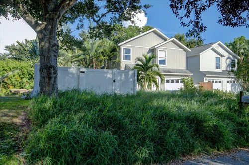 5127 Moeller Ave, SARASOTA, FL, 34233-3265 | Card Image