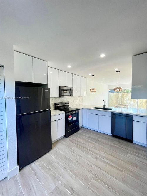65-3201 Nw 4th Ter, Pompano Beach, FL, 33064-2978 | Card Image