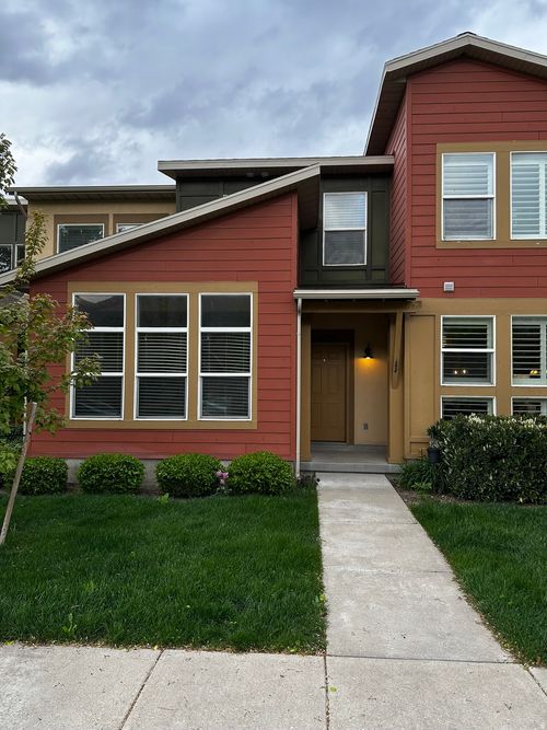 1105 N Stillwater Dr, Farmington, UT, 84025-2854 | Card Image