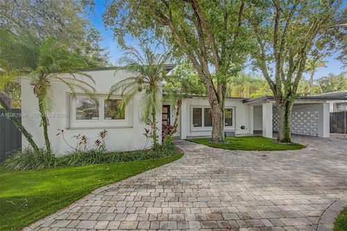 5930 Sw 48th Street, Miami, FL, 33155 | Card Image