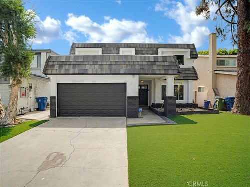 18126 Miranda St, Tarzana, CA, 91356-1712 | Card Image