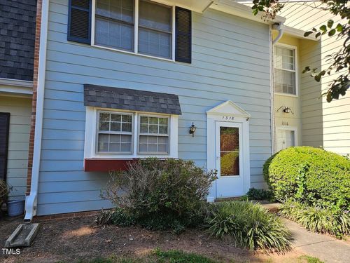 1318 Garden Crest Cir, Raleigh, NC, 27609-4246 | Card Image