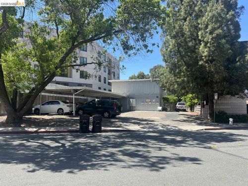 1708 Riviera Ave, Walnut Creek, CA, 94596-3530 | Card Image