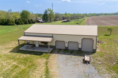 74 Elkville Cemetery Rd, Elkville, IL, 62932-0137 | Card Image