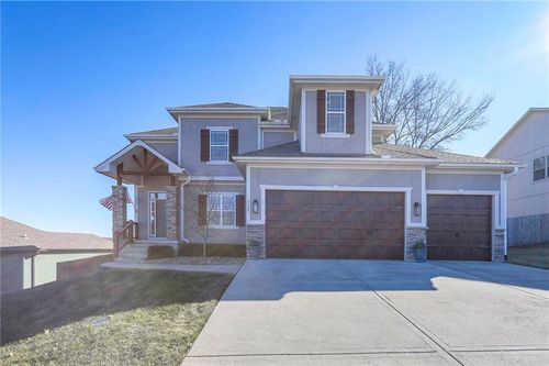 117 E Maple St, Lone Jack, MO, 64070-9319 | Card Image