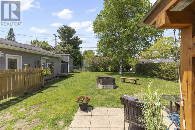140 Ashgrove Ave, Home with 2 bedrooms, 2 bathrooms and null parking in Sault Ste. Marie ON | Image 6