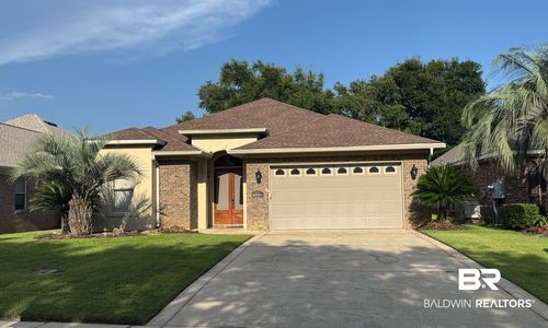 135 Lagoon Dr, Gulf Shores, AL, 36542-8217 | Card Image