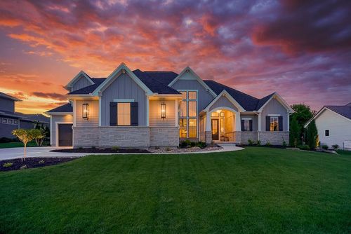 17220 Goddard St, Overland Park, KS, 66221-6401 | Card Image