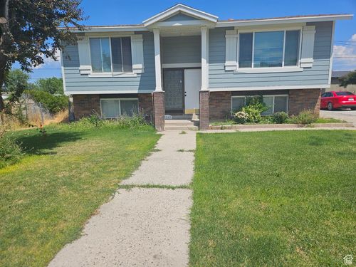 3243 Fairlane St, Magna, UT, 84044-2018 | Card Image