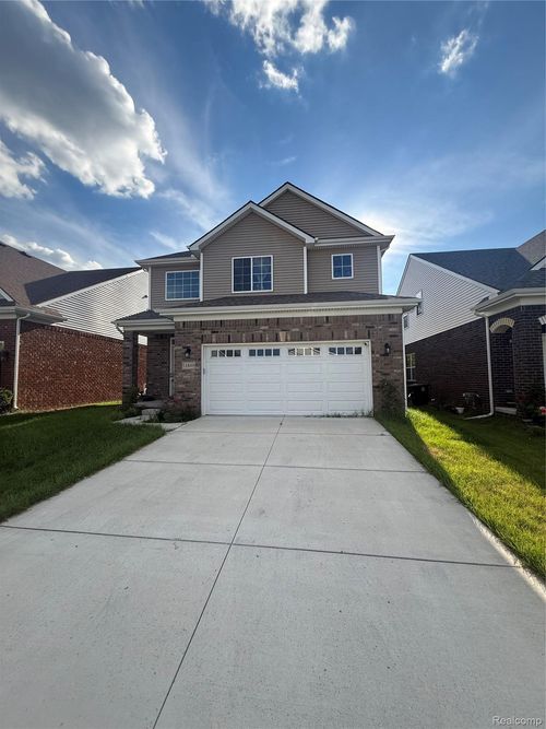 11849 Hines Place Drive, Livonia, MI, 48150 | Card Image