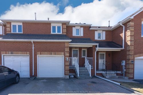 86 Islay Cres, Maple, ON, L6A2C1 | Card Image