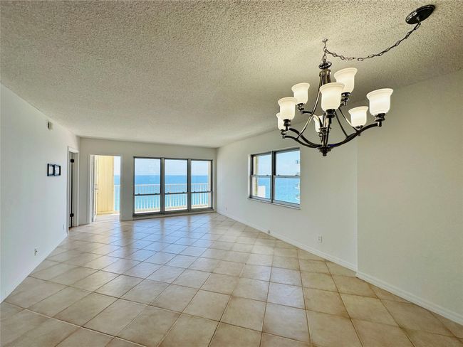 APT-2010 - 750 N Ocean Blvd, Condo with 2 bedrooms, 2 bathrooms and null parking in Pompano Beach FL | Image 9