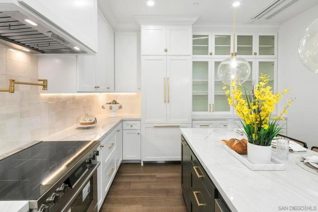 741 G Ave, Condo with 4 bedrooms, 5 bathrooms and 2 parking in Coronado CA | Image 9