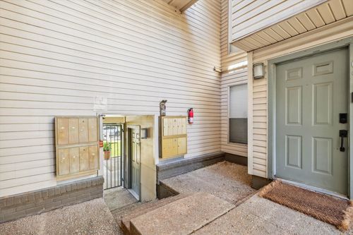 110-4224 Rawlins St, Dallas, TX, 75219-2740 | Card Image