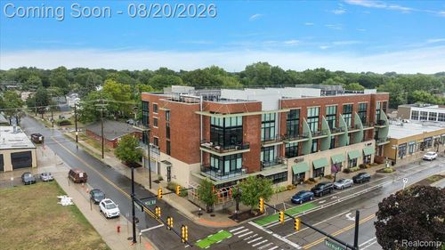 213-211 E 9 Mile Rd, Ferndale, MI, 48220-1967 | Card Image