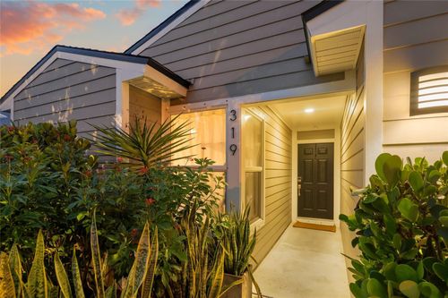 319 Bearded Oaks Cir, SARASOTA, FL, 34232-1643 | Card Image