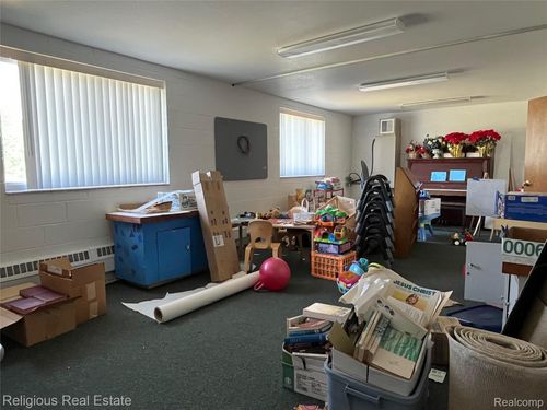 1717 E Sugnet Road, Midland, MI, 48642 | Card Image