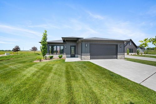 8374 W Waterway Ct, Maize, KS, 67101-8903 | Card Image