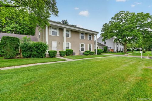 23435 Stonehenge Blvd, Novi, MI, 48375-3772 | Card Image