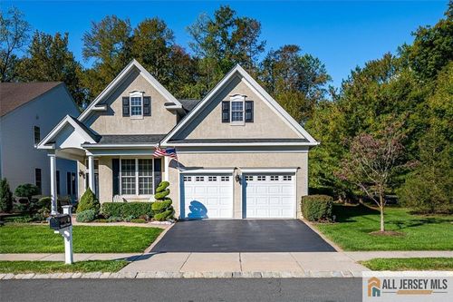 2 Talcott Ct, KENDALL PARK, NJ, 08824-7013 | Card Image
