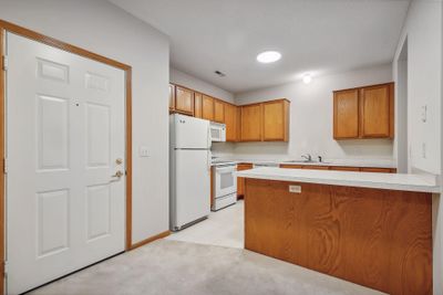 204 - 1941 Ford Parkway, Condo with 2 bedrooms, 1 bathrooms and null parking in Saint Paul MN | Image 3